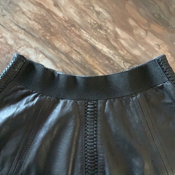 Rag & Bone Renard Black Leather Skater Skirt Sz 2 - Picture 4 of 7